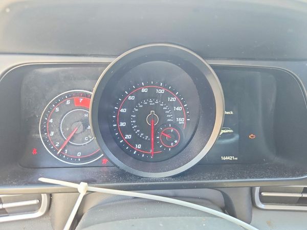 2022 HYUNDAI ELANTRA