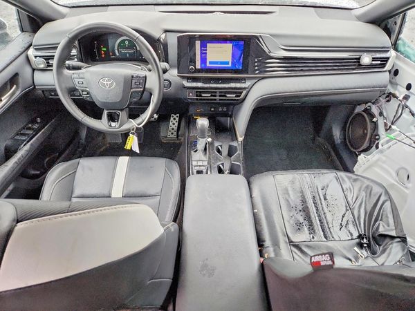 2025 TOYOTA CAMRY