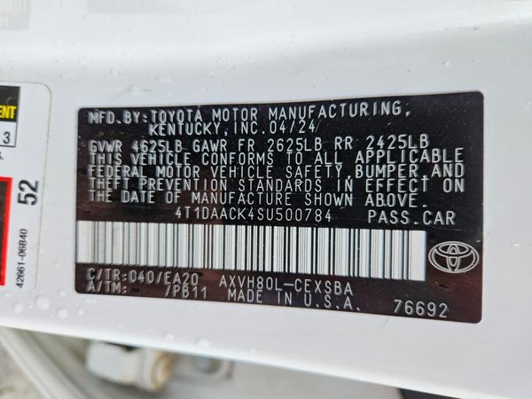 2025 TOYOTA CAMRY
