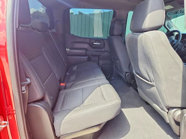 2023 CHEVROLET SILVERADO Custom