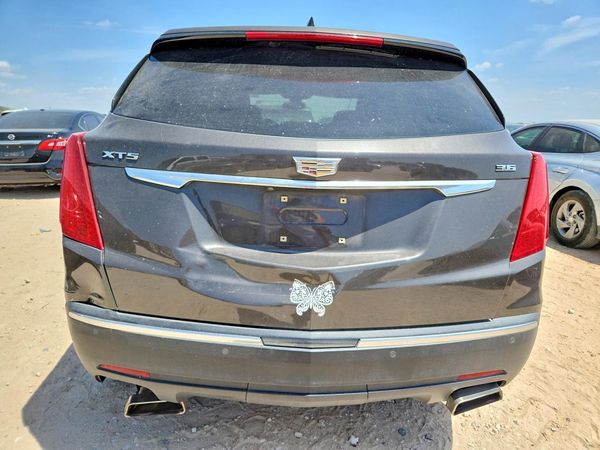 2019 CADILLAC XT5 Luxury — DIRR
