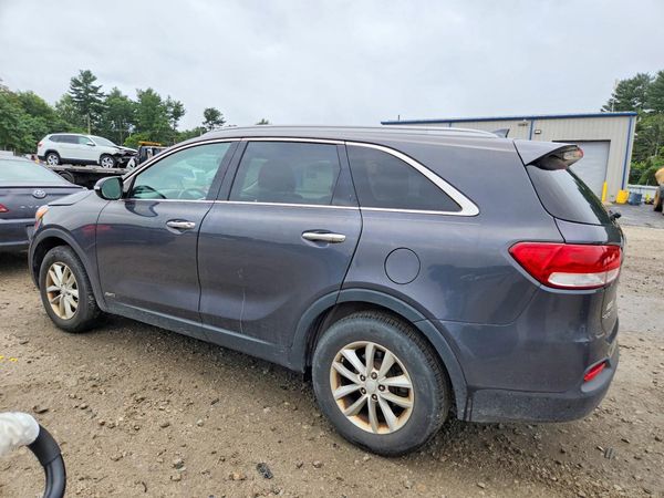 2016 KIA SORENTO L / LX