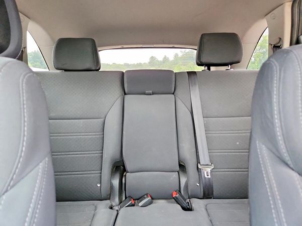 2016 KIA SORENTO L / LX