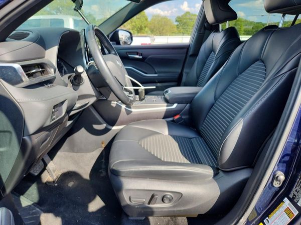 2021 TOYOTA HIGHLANDER XSE