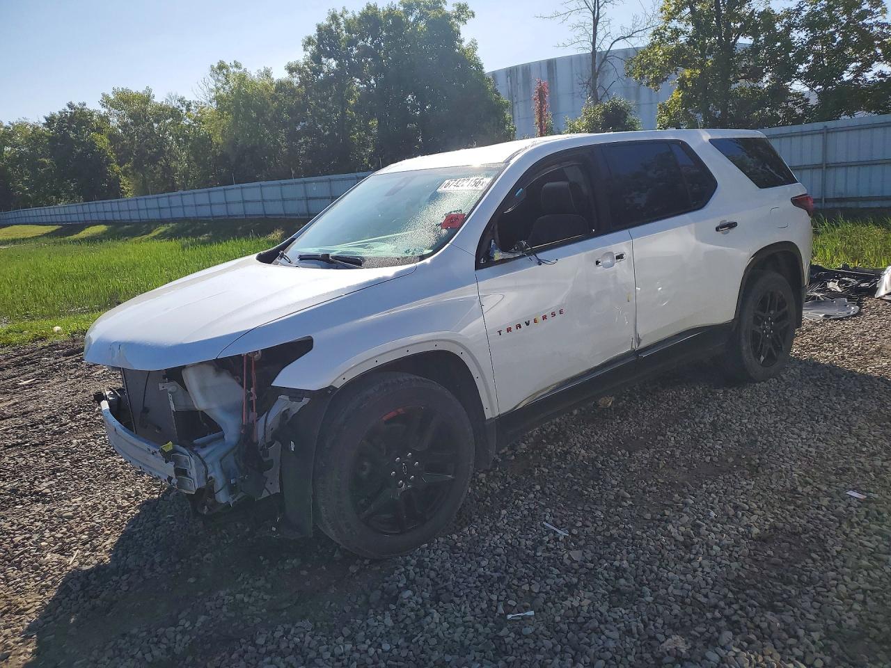 2022 CHEVROLET TRAVERSE Premier — Front 3/4