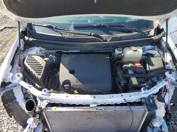 2022 CHEVROLET TRAVERSE Premier — Engine bay