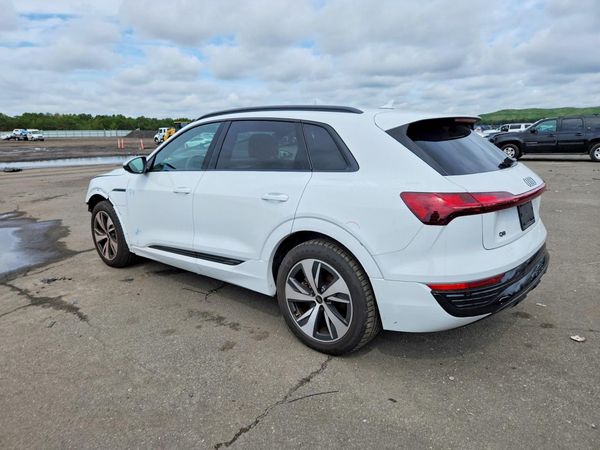 2024 AUDI Q8 E-TRON