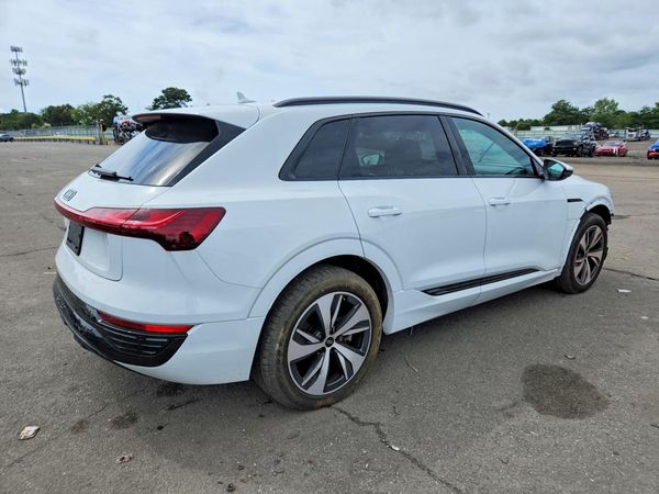 2024 AUDI Q8 E-TRON