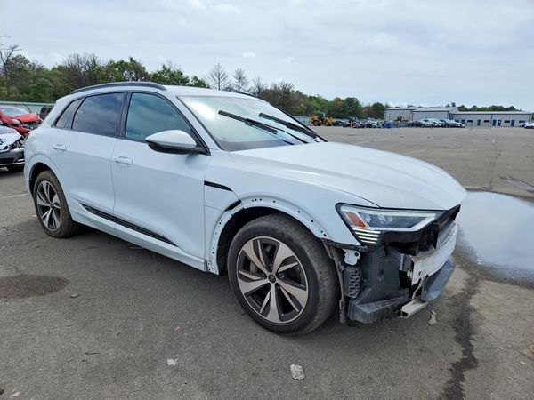 2024 AUDI Q8 E-TRON