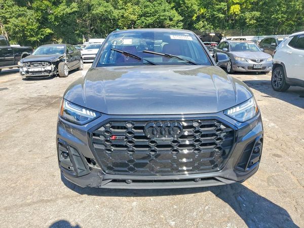 2024 AUDI SQ5