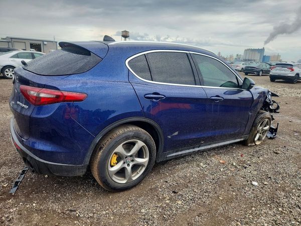 2018 ALFA ROMEO STELVIO