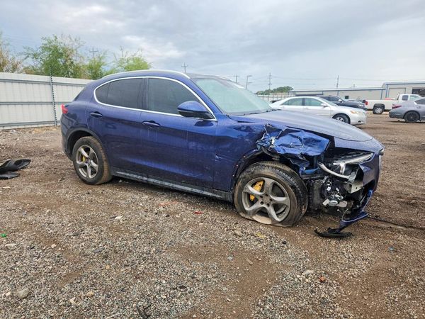 2018 ALFA ROMEO STELVIO