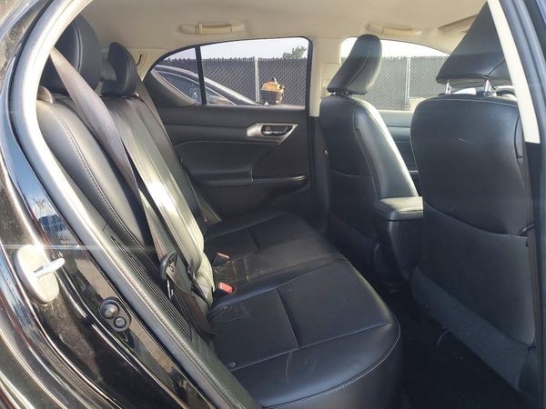 2016 LEXUS CT