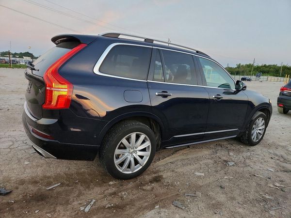 2016 VOLVO XC90
