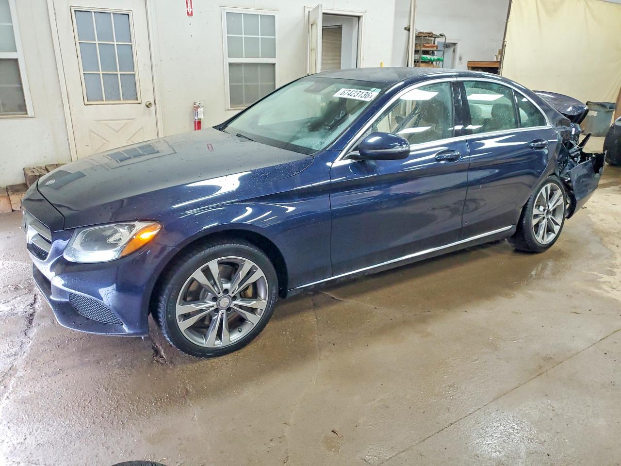 2016 MERCEDES-BENZ C