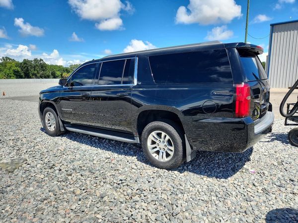 2017 CHEVROLET SUBURBAN LT