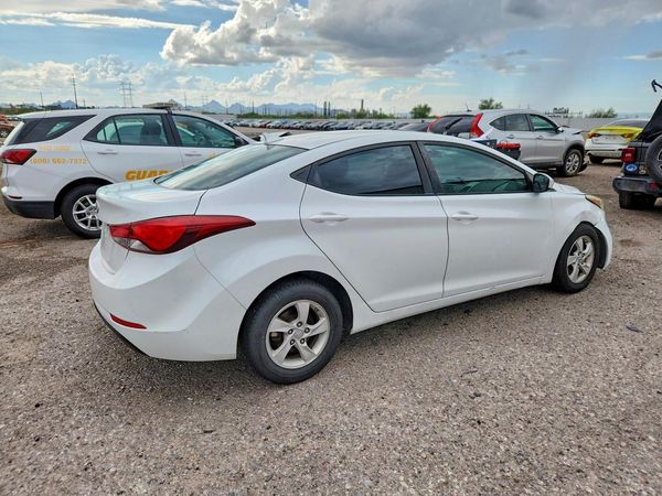 2015 HYUNDAI ELANTRA