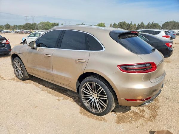2016 PORSCHE MACAN