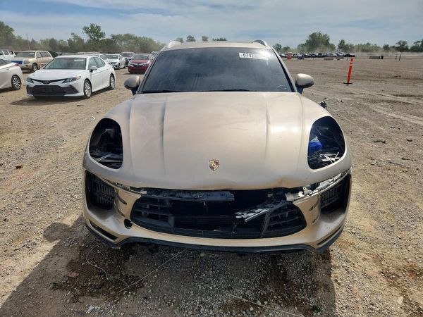 2016 PORSCHE MACAN
