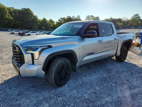 2026 TOYOTA TUNDRA