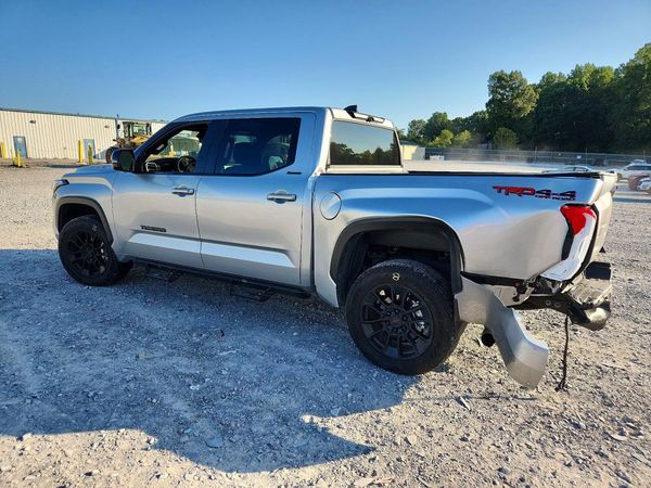2026 TOYOTA TUNDRA