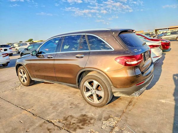 2017 MERCEDES-BENZ GLC