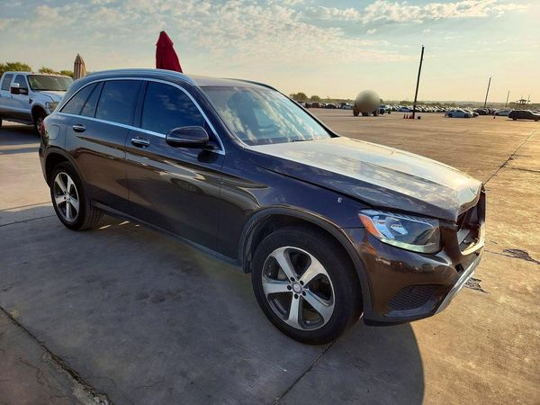 2017 MERCEDES-BENZ GLC