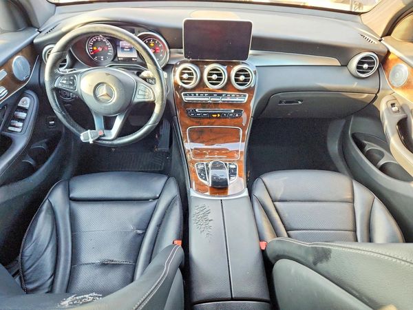 2017 MERCEDES-BENZ GLC