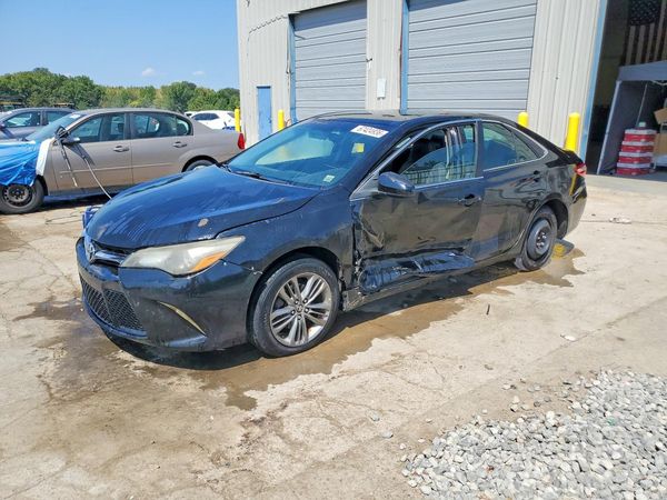 2015 TOYOTA CAMRY