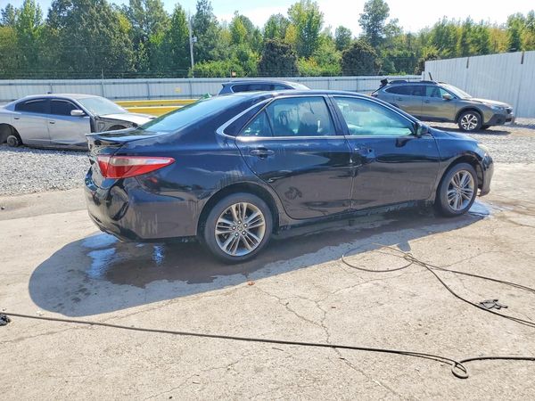 2015 TOYOTA CAMRY