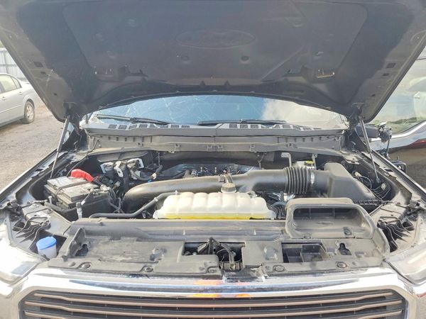 2026 FORD F150 King Ranch — Engine bay