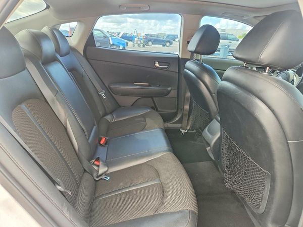 2019 KIA OPTIMA LX, S