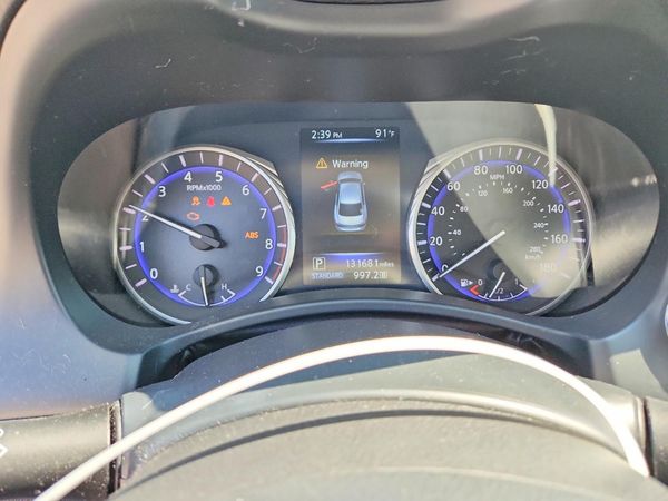 2015 INFINITI Q50