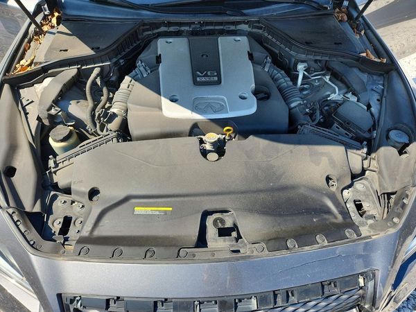 2015 INFINITI Q50