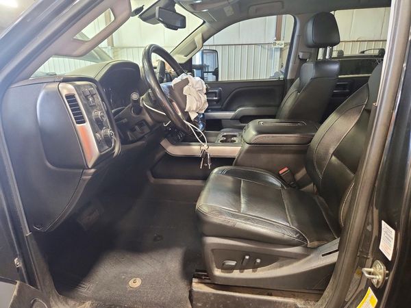 2019 CHEVROLET SILVERADO LTZ — DENT
