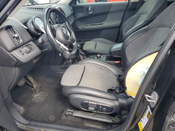 2018 MINI COOPER — DENT