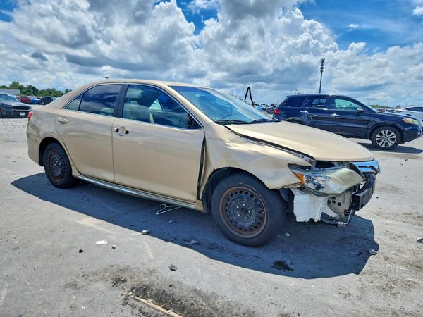 2012 TOYOTA CAMRY