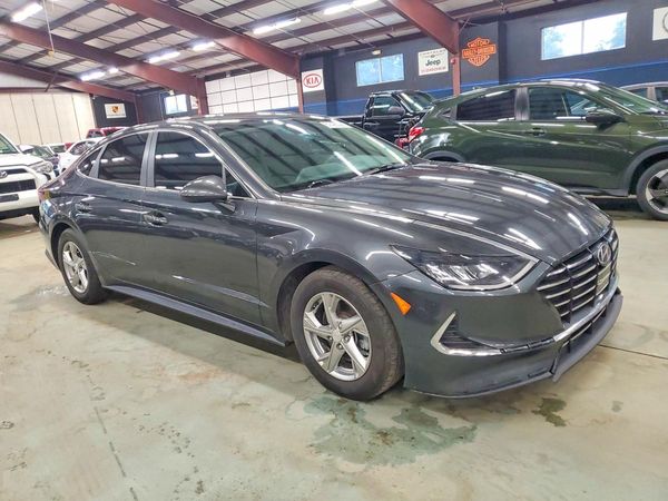 2022 HYUNDAI SONATA SE