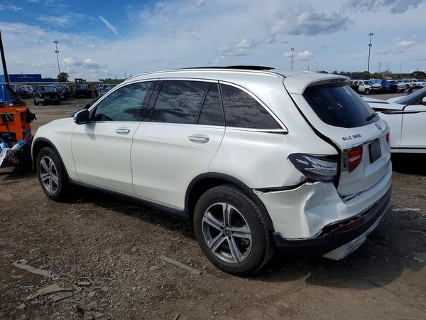 2018 MERCEDES-BENZ GLC