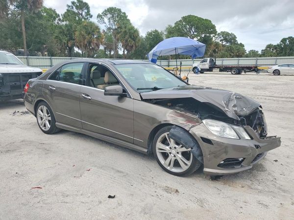 2013 MERCEDES-BENZ E