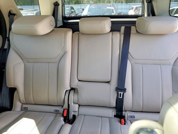 2018 LAND ROVER DISCOVERY