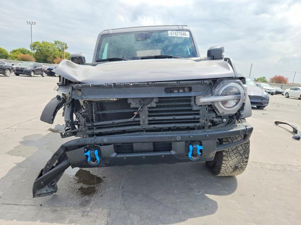 2023 FORD BRONCO