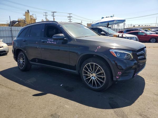 2017 MERCEDES-BENZ GLC
