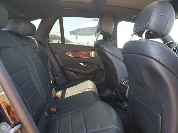 2017 MERCEDES-BENZ GLC