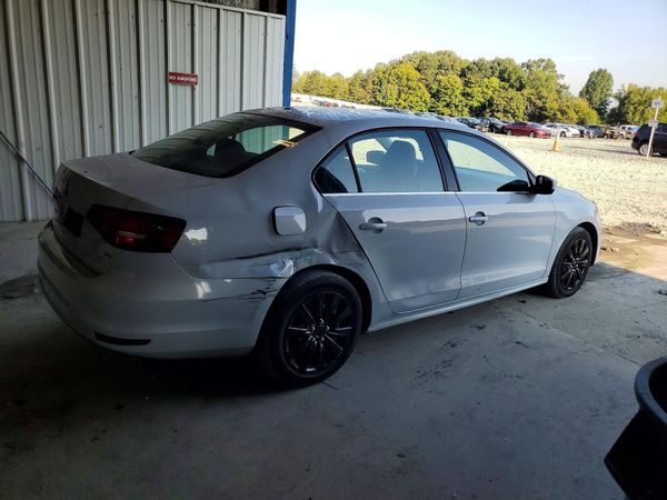 2017 VOLKSWAGEN JETTA