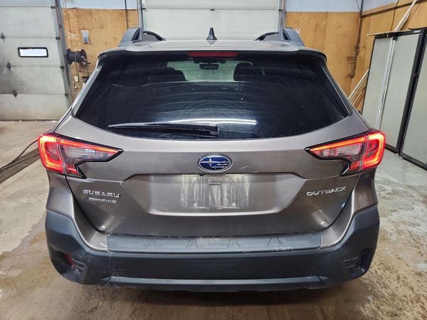 2021 SUBARU OUTBACK