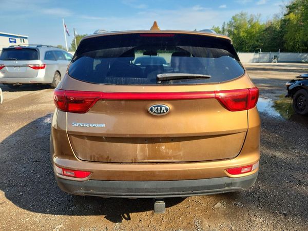 2017 KIA SPORTAGE LX