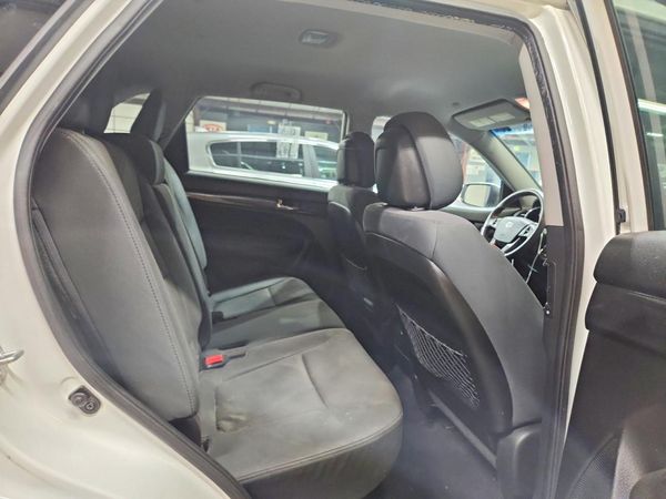 2013 KIA SORENTO Base / LX
