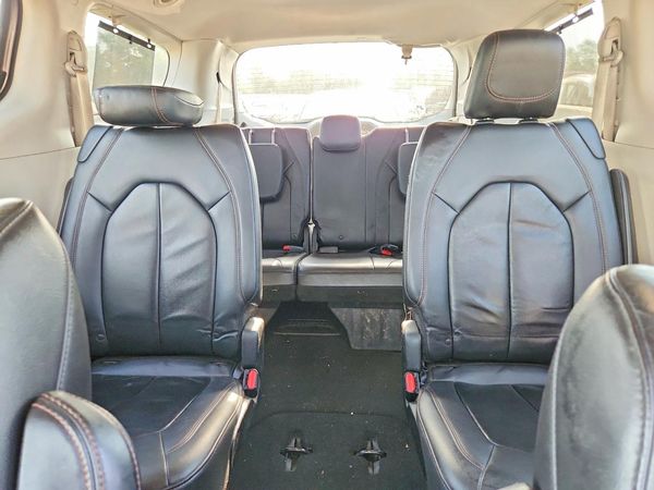2017 CHRYSLER PACIFICA
