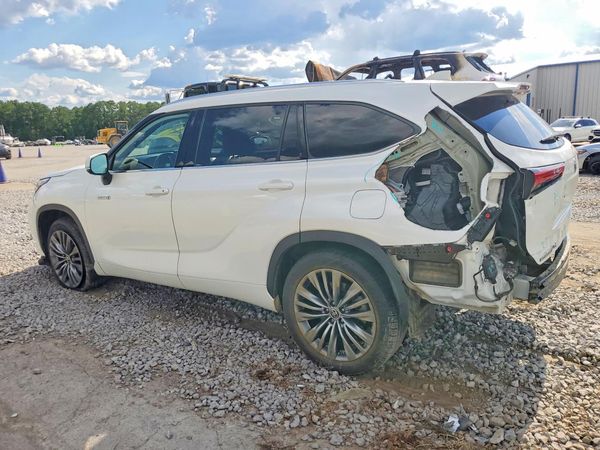 2021 TOYOTA HIGHLANDER Platinum